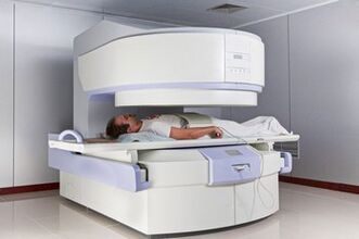 MRI voor de diagnose van osteochondrose op de borst